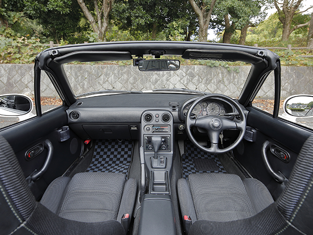 ROADSTER NA8